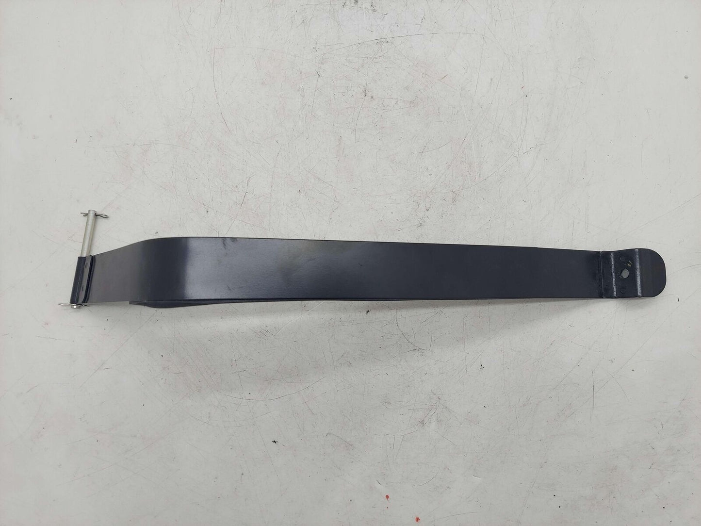 2010 Maserati GranTurismo S M145 Coupe LEFT FUEL TANK STRAP