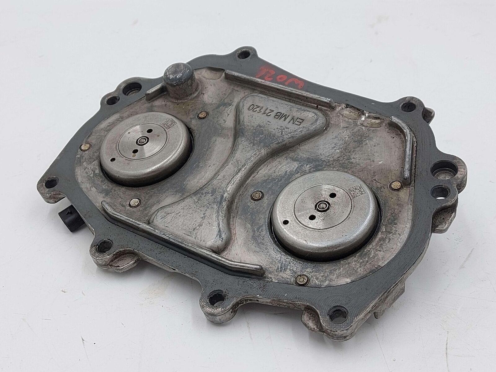 13-16 MERCEDES GL63 AMG X166 LEFT UPPER ENGINE TIMING COVER & SOLENOIDS 5.5L