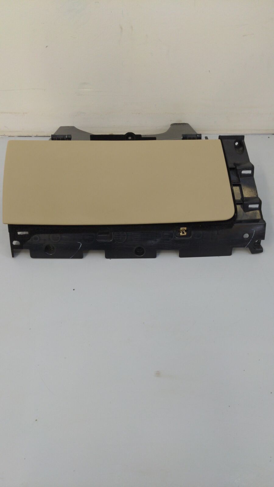 2014 TESLA S DASH GLOVE BOX COMPARTMENT TAN 1009475-00-C