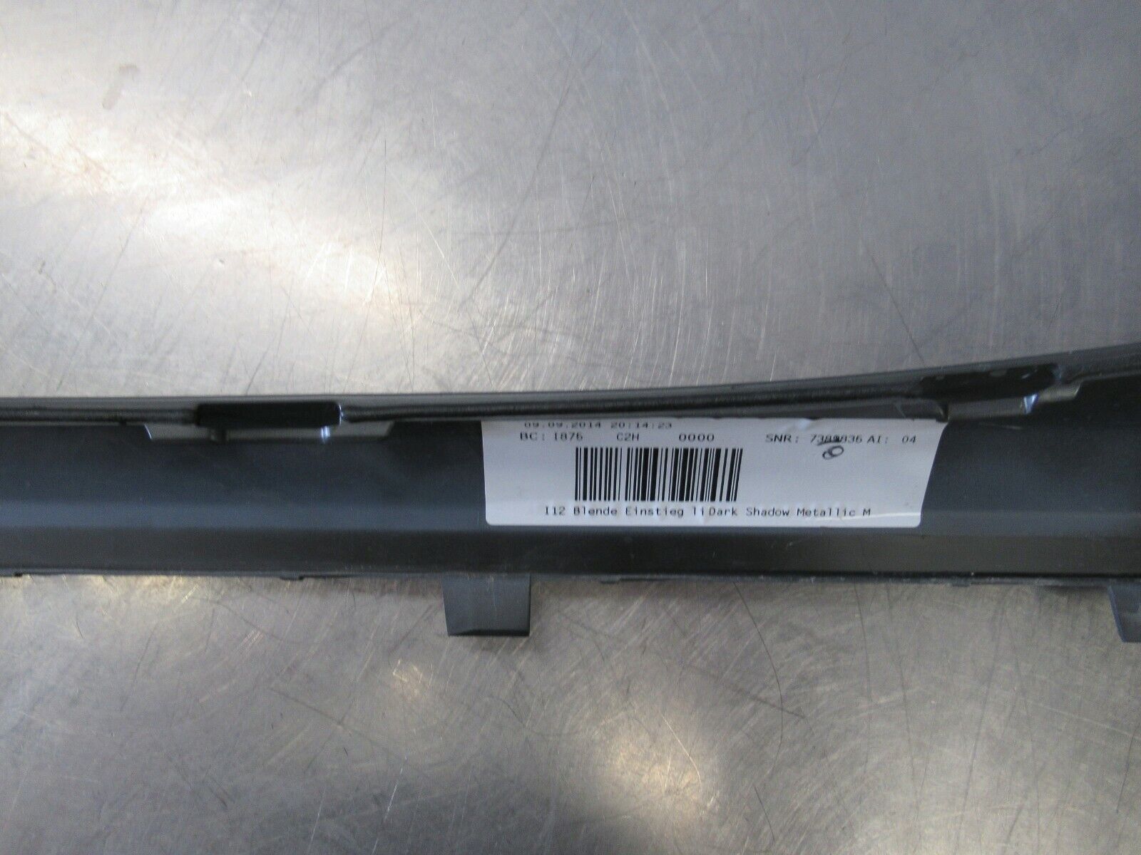 P018 BMW 2014-17 i8 SILL PLATE LEFT 51777410033