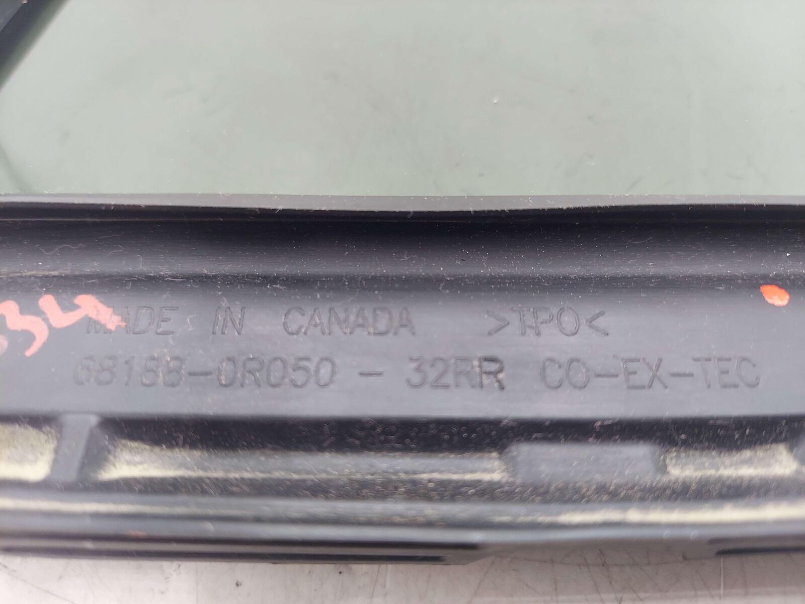 19-23 TOYOTA RAV-4 REAR RIGHT VENT GLASS WINDOW 68188-0R050