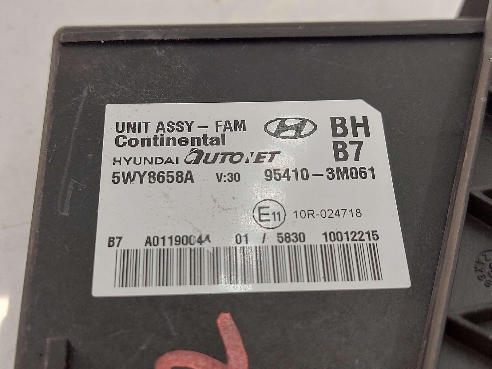 10 11 HYUNDAI GENESIS 95410-3m061 BCM BCU Body Control Unit