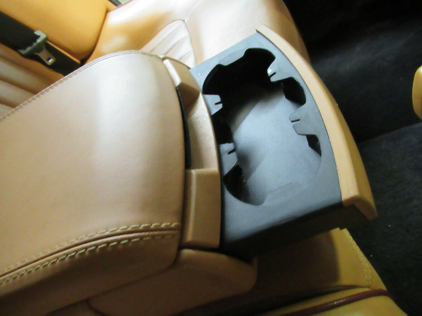 W009 2007 07 MASERATI QUATTROPORTE 4.2 REAR SEAT W/ HEADRESTS