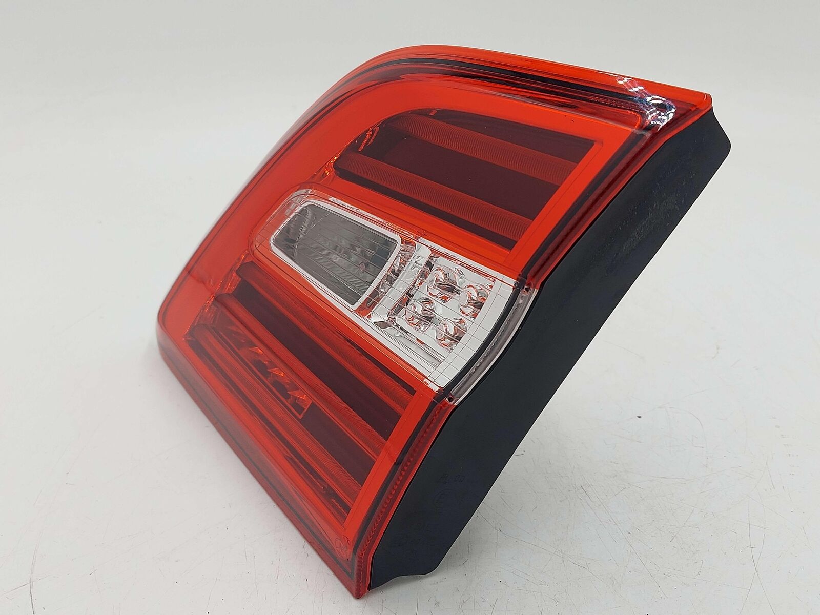 12-15 MERCEDES ML350 W166 RH RIGHT TAIL LIGHT LAMP A1669068501 *CORNER CHIPPED*