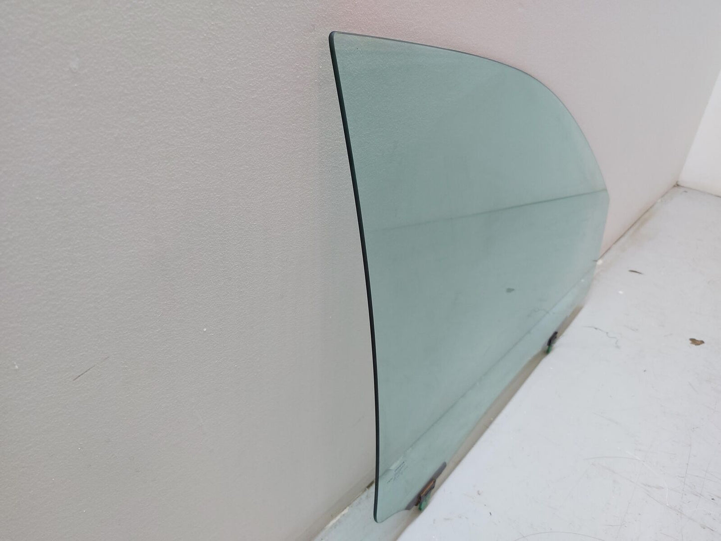 04-10 TOYOTA SIENNA FRONT RH Right Door Glass Window 904AS2M505