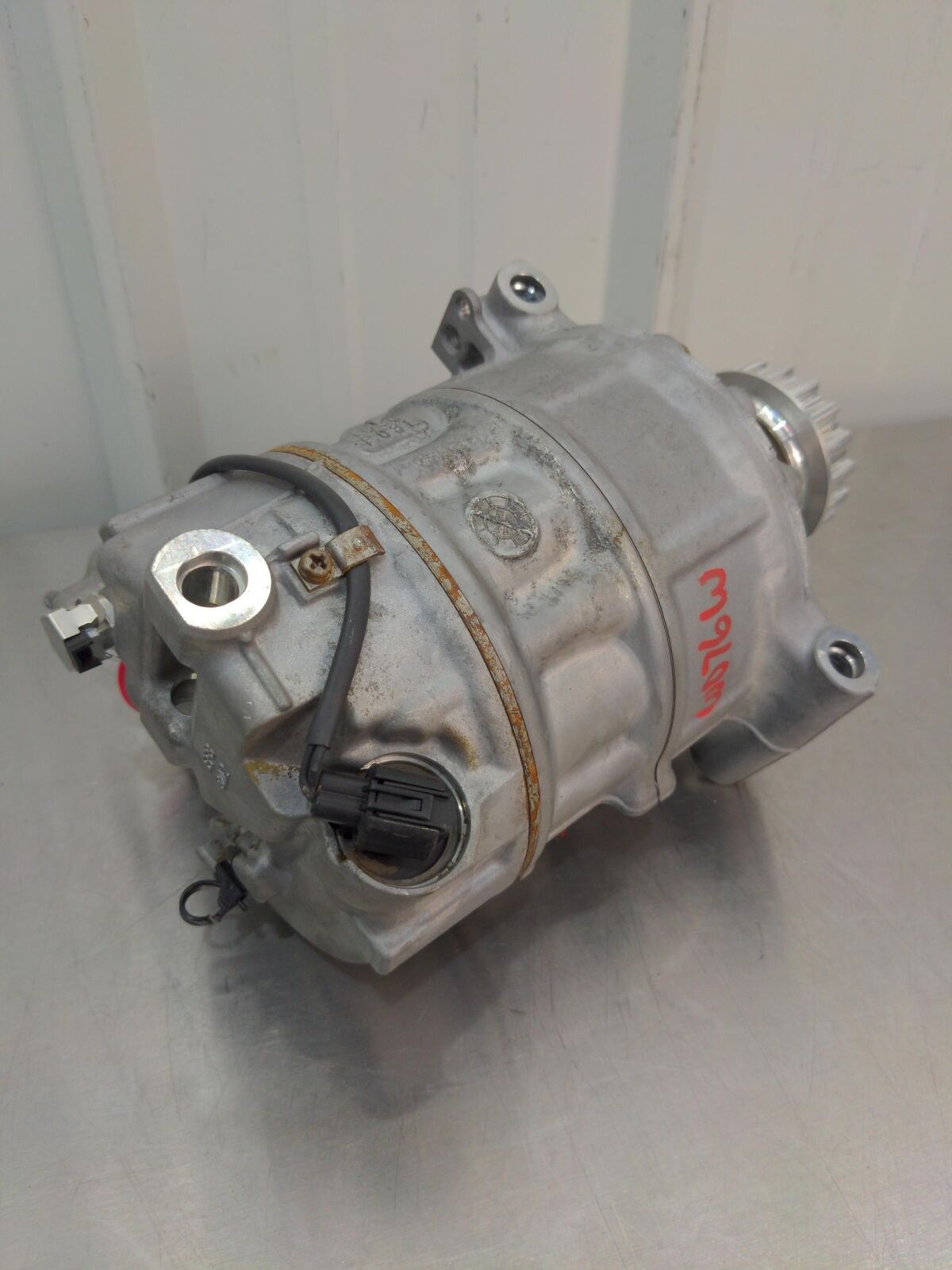 15 16 17 18 19 MCLAREN 570S 570 A/c AC Air Compressor 3.8L Ruk01067636 8k KM's