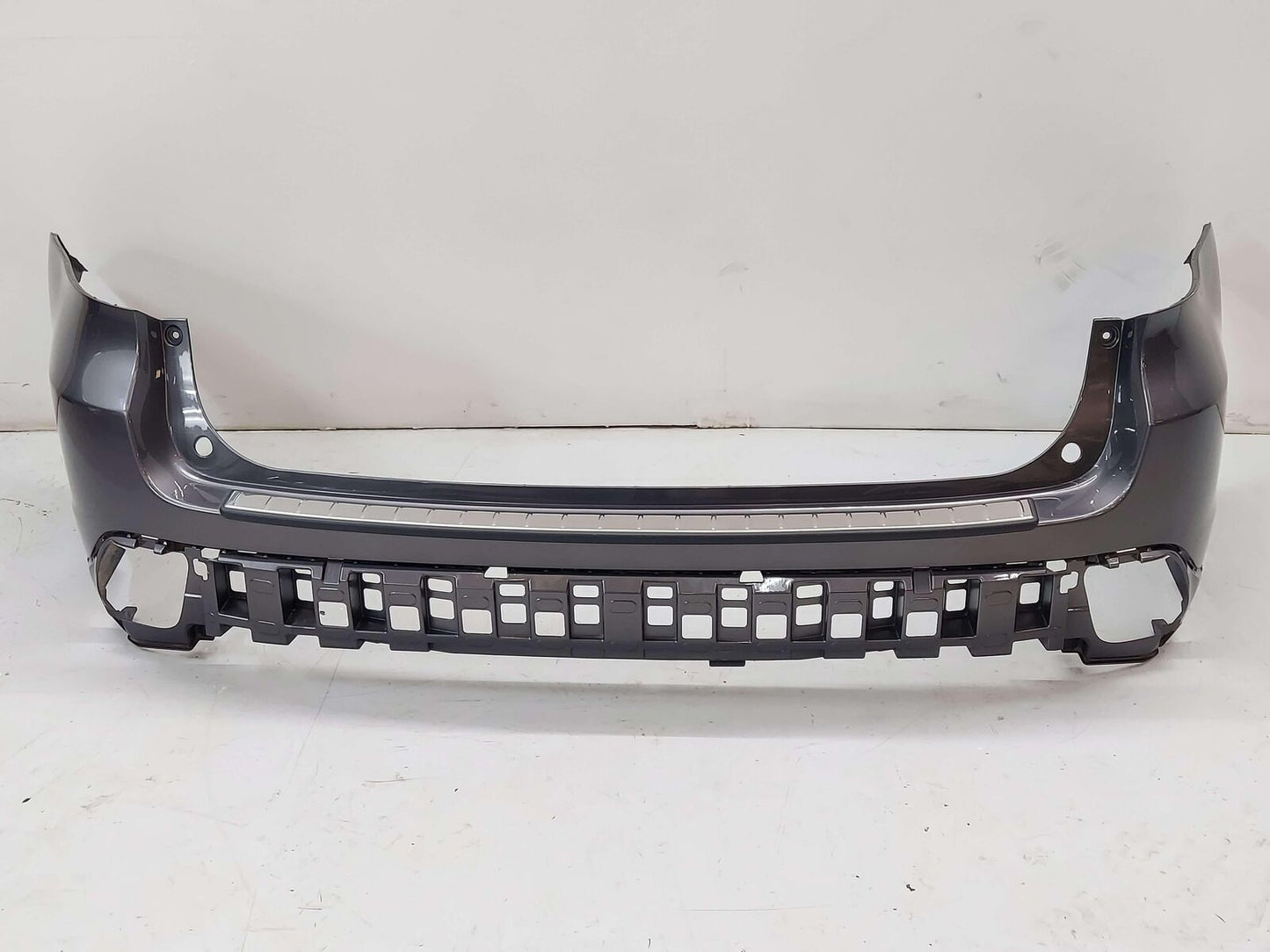 14-19 TOYOTA HIGHLANDER REAR BUMPER UPPER COVER PREDAWN GRAY 1H1