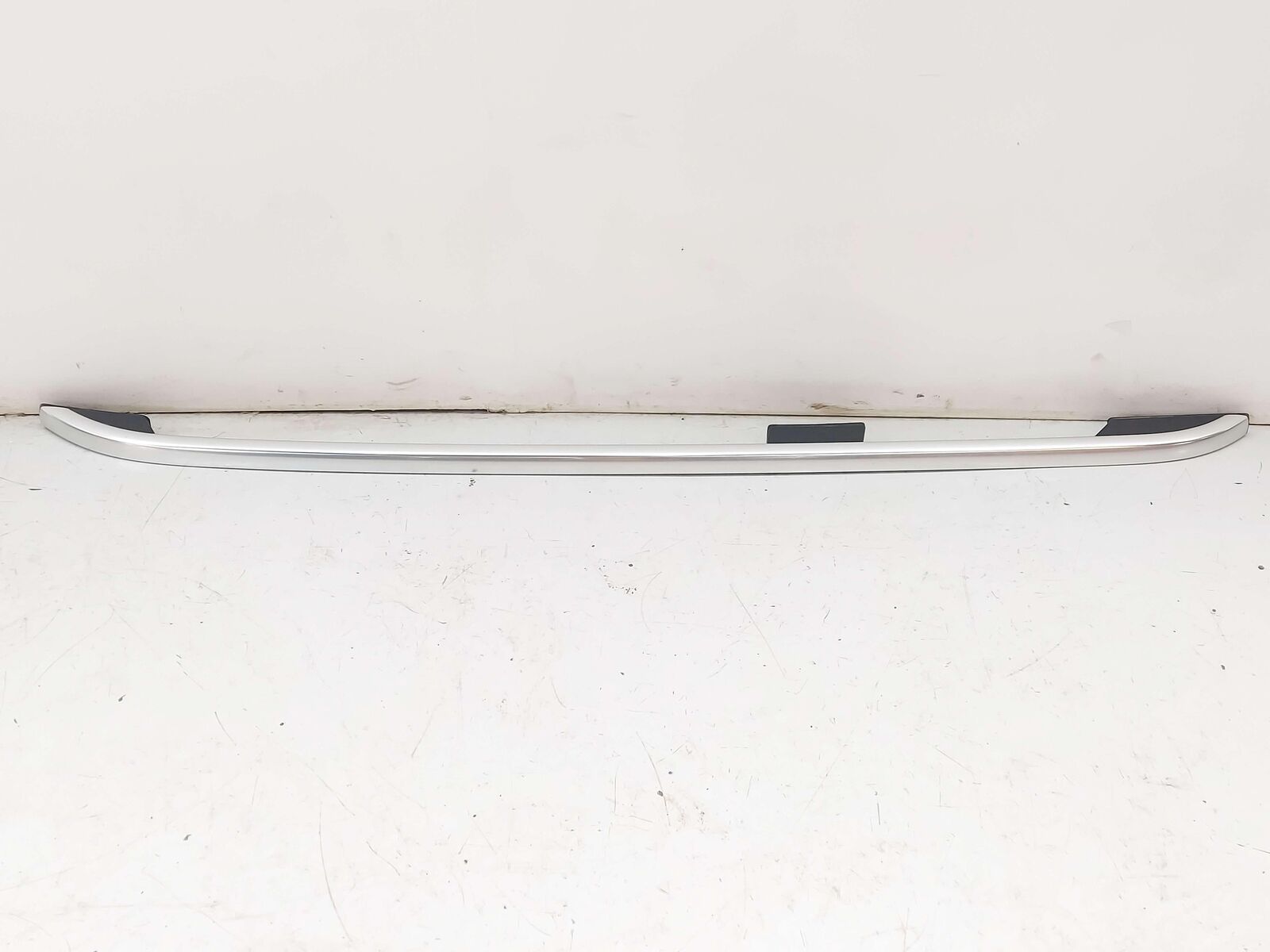 10-15 MERCEDES GLK250 X204 RIGHT ROOF RACK RAIL SILVER A2048902293 *SCRATCHES*