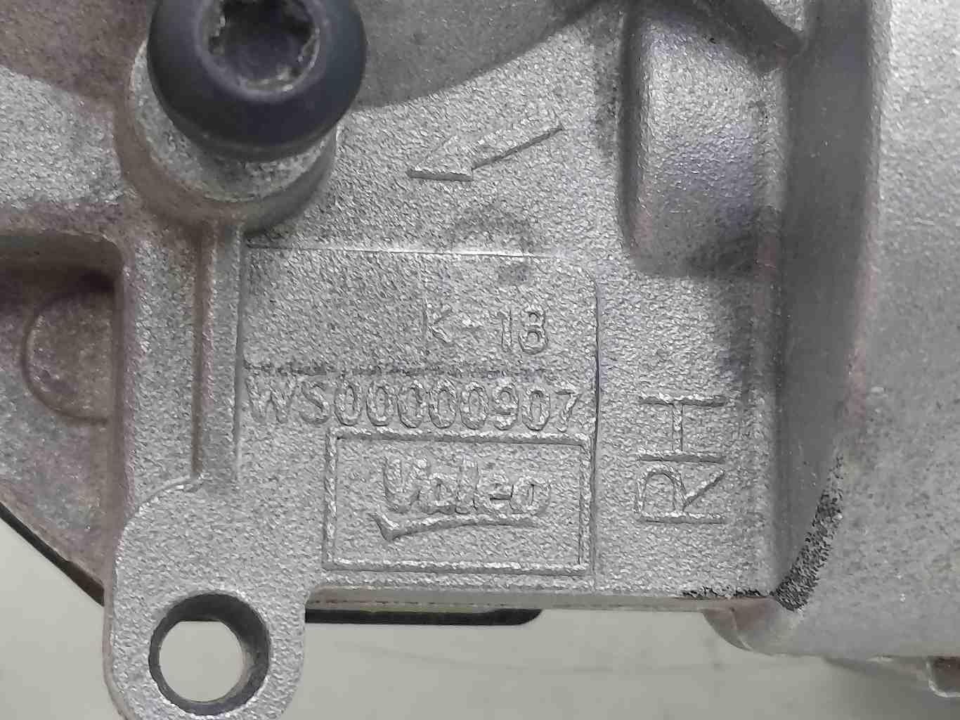 16-19 MERCEDES GLE63s AMG W166 Front Wiper Motor W000017806 1668200742