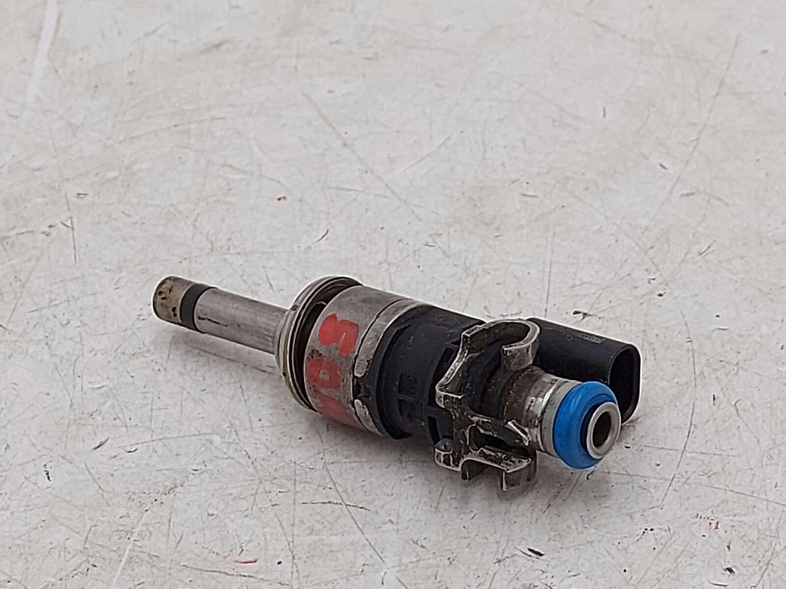 17-18 PORSCHE MACAN 3.0L FUEL INJECTION INJECTOR