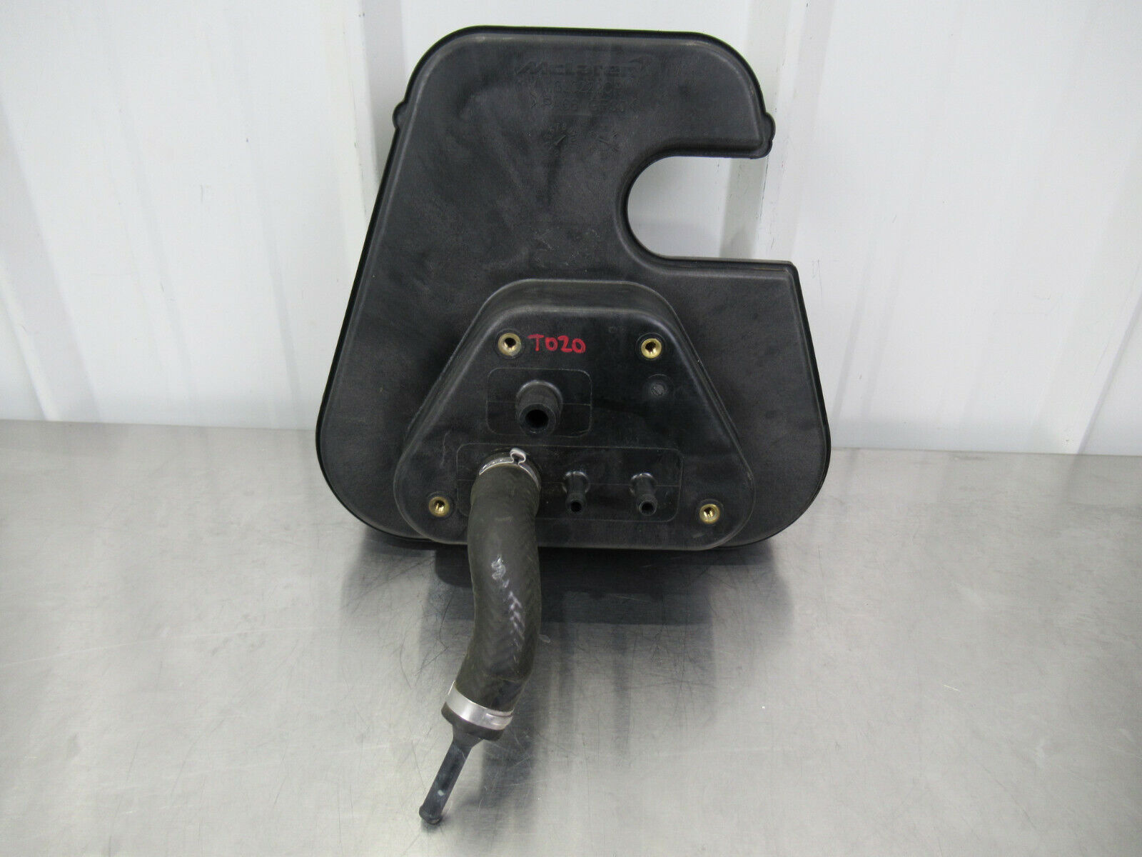 T020 2016 16 MCLAREN 570S COOLANT OVERFLOW RECOVERY BOTTLE