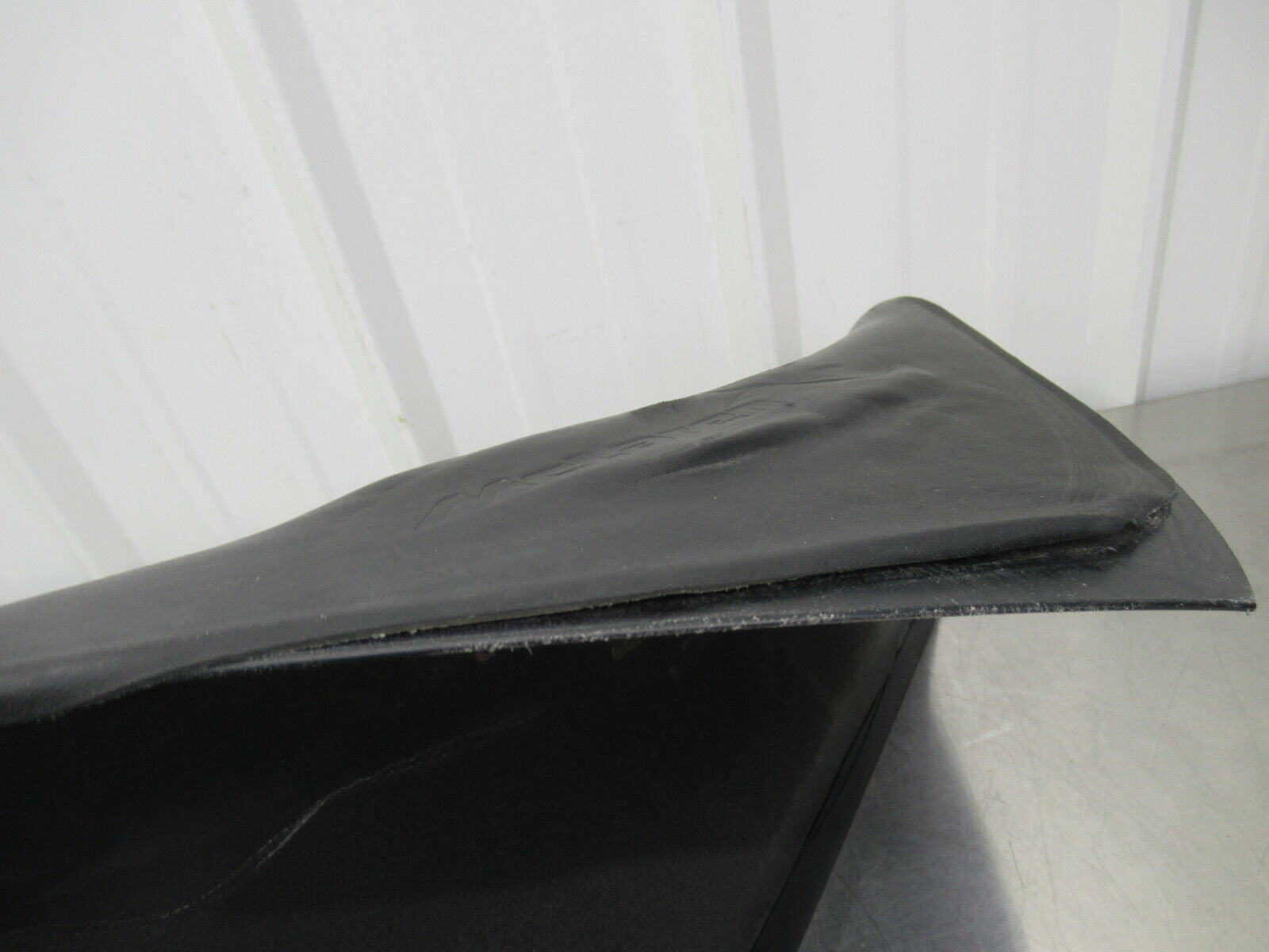 T020 2016 16 MCLAREN 570S RH RIGHT DOOR SILL TRIM PANEL COVER DAMAGED