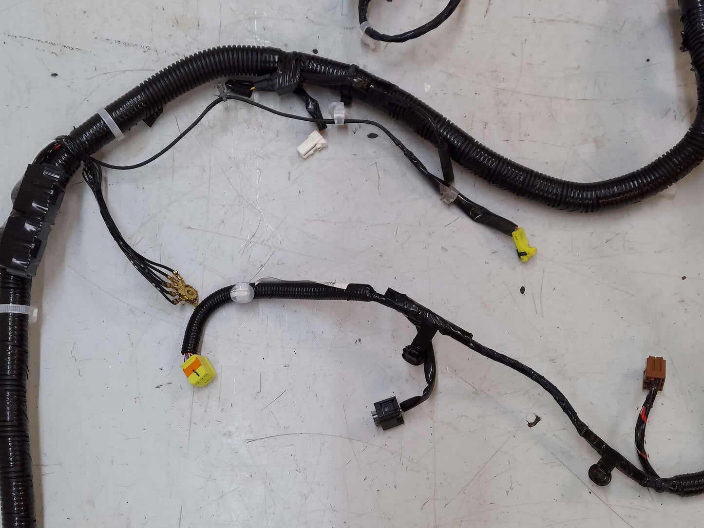 2009 Nissan GTR GT-R R35 LH Left Body Wiring Wire Harness 24014JF10C 60K KMS