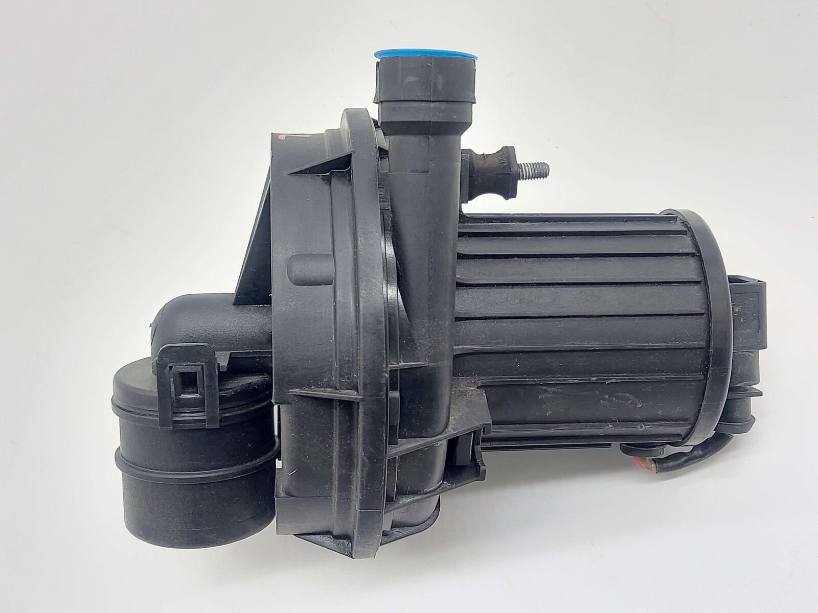 2016 MCLAREN 540C REAR LEFT AIR PUMP 70075101