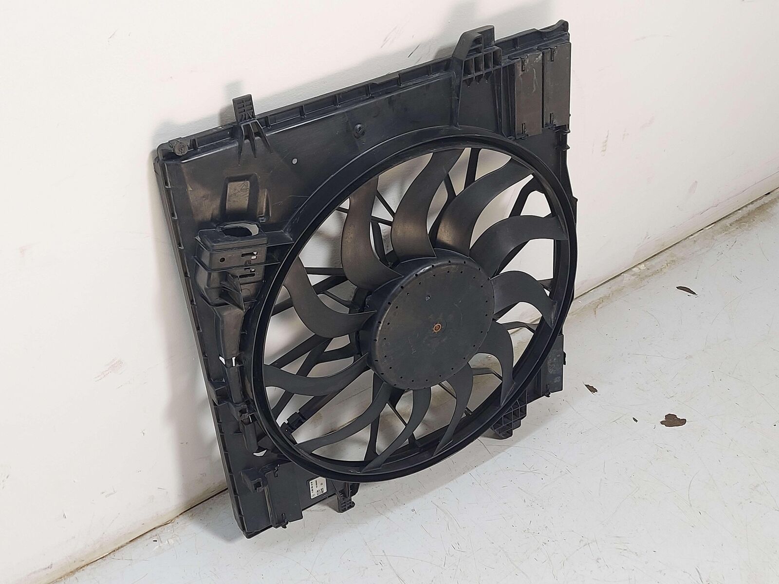 13-16 MERCEDES GL63 AMG X166 ELECTRIC COOLING FAN MOTOR A0999064000