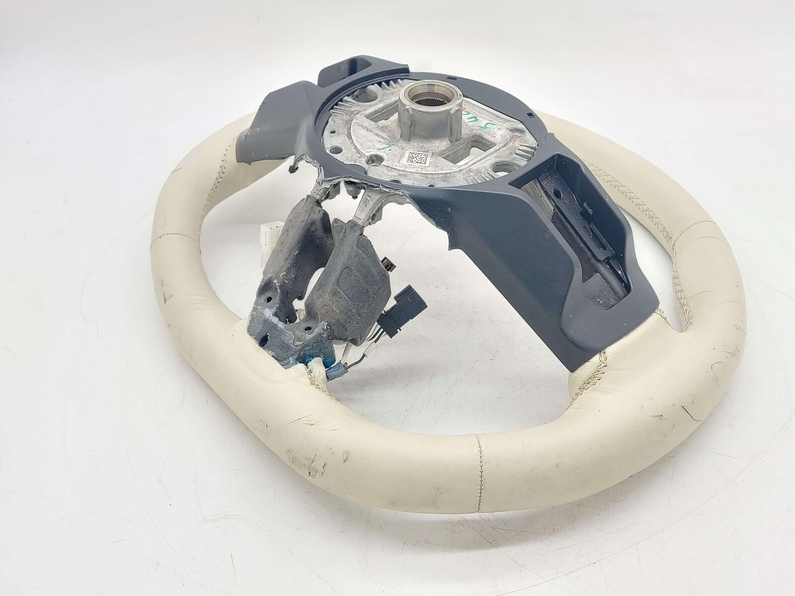 2024 ASTON MARTIN DB12 VOLANTE STEERING WHEEL BIEGE LEATHER HEATED *NOTE