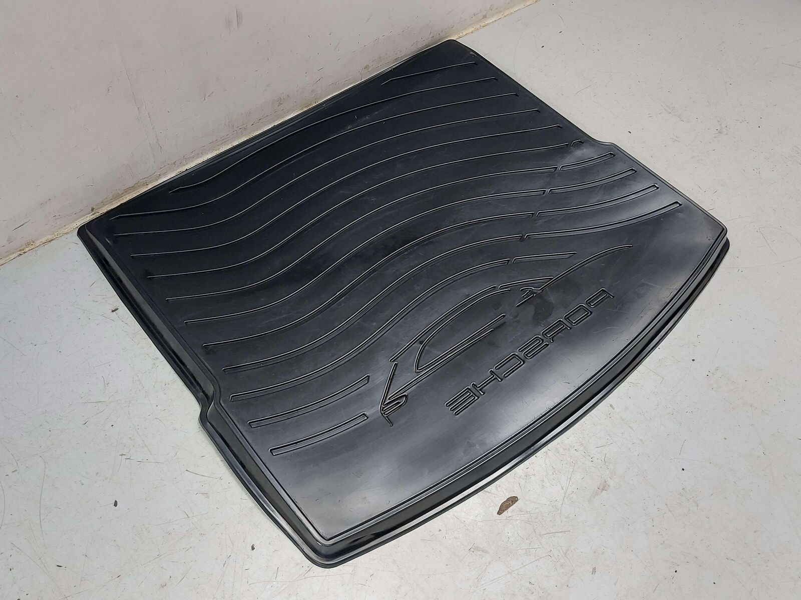 2016 PORSCHE MACAN S 95B REAR TRUNK LUGGAGE COMPARTMENT CARGO RUBBER FLOOR MAT