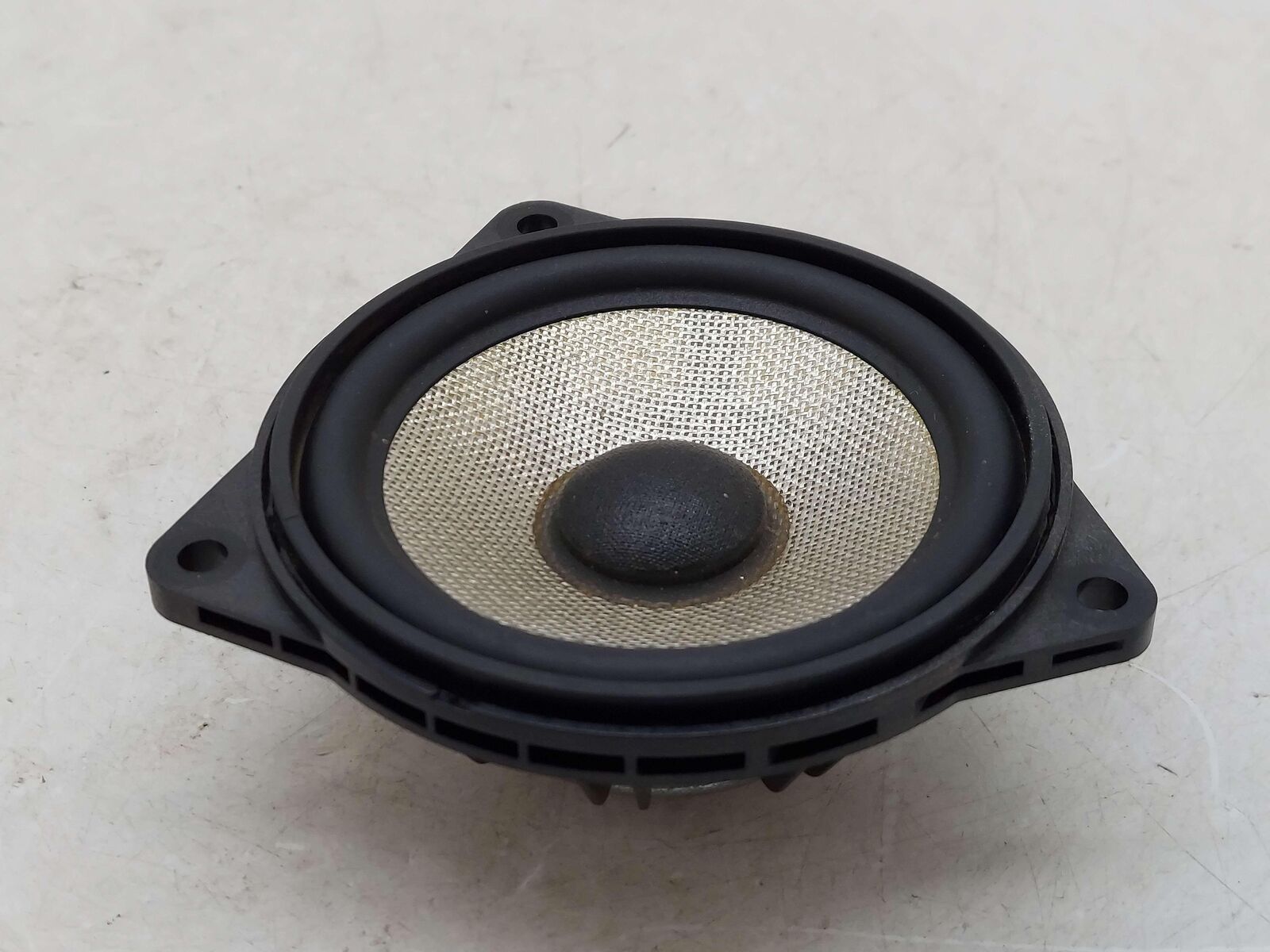 2023 MCLAREN ARTURA DOOR SPEAKERS 2127014401A