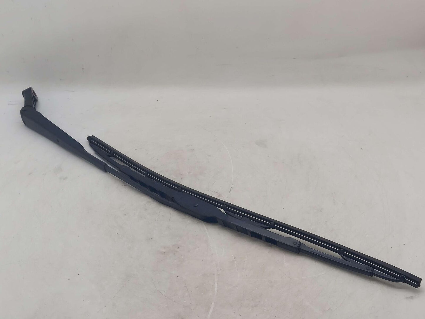 98 99-13 PORSCHE 911 996 CARRERA CABRIOLET RIGHT WIPER ARM