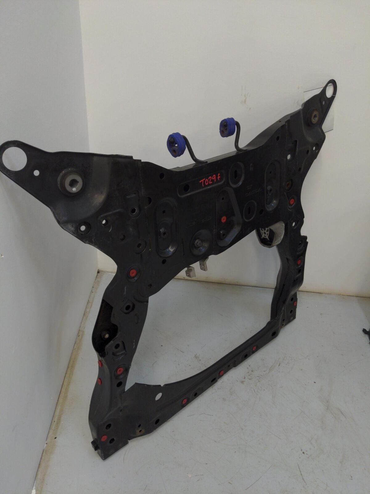 17 VOLVO S90 FRONT Undercarriage Crossmember 43KM'S