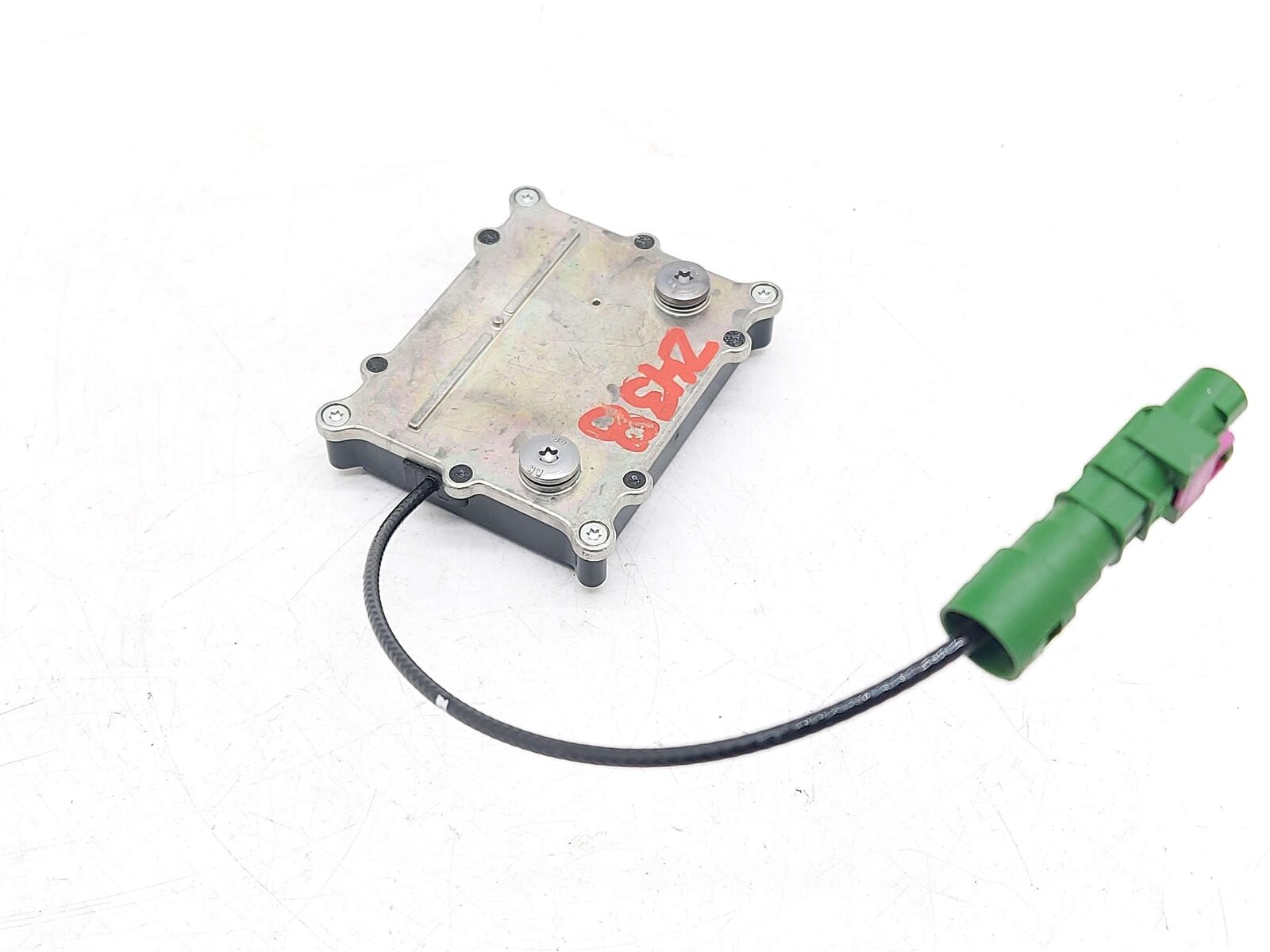 2024 ASTON MARTIN DB12 VOLANTE SDARS ANTENNA CONTROL MODULE KY63-19C089-AA