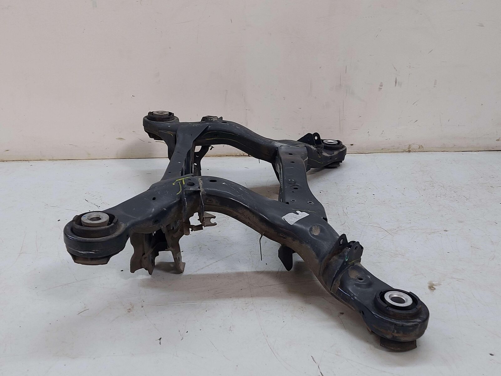 16-19 MERCEDES W166 X166 GLE63s GLS63 AMG Sub frame Crossmember 1663504900