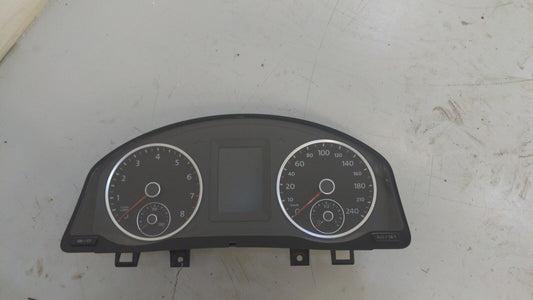 15 16 17 VW TIGUAN Speedometer Kph Canada A2c38896200 5n0920873h 79k Km's