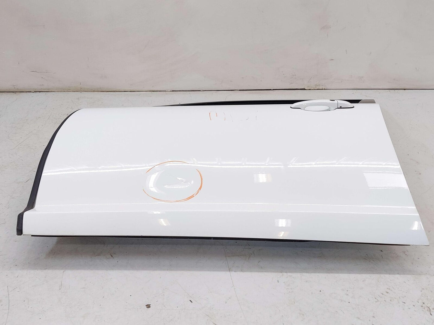 09-15 JAGUAR XF X250 FRONT LEFT DOOR POLARIS WHITE DX23-14B121-CA C2Z2061