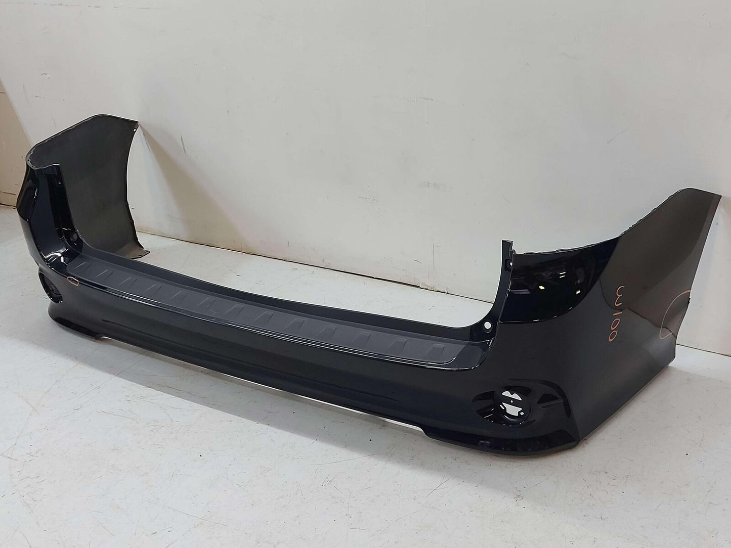 11-17 TOYOTA SIENNA SE REAR BUMPER COVER MIDNIGHT BLACK 52159-08060