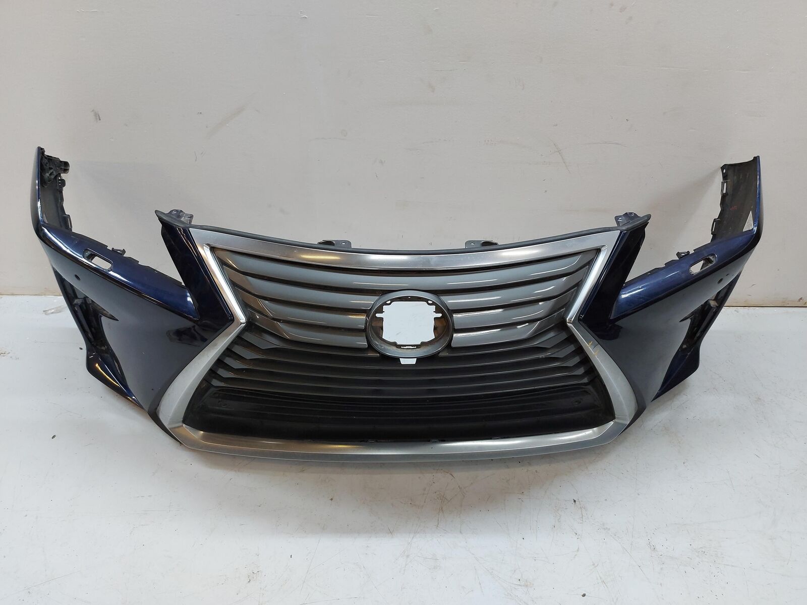 16-19 LEXUS RX450 HYBRID FRONT LEFT BUMPER BLUE NIGHTFALL MICA 8X5 *NOTES*