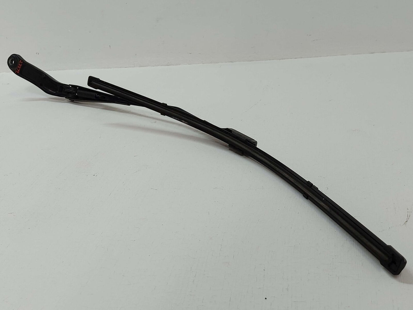 15-24 PORSCHE MACAN 95B S FRONT LEFT WINDSHIELD WIPER ARM 95B955407