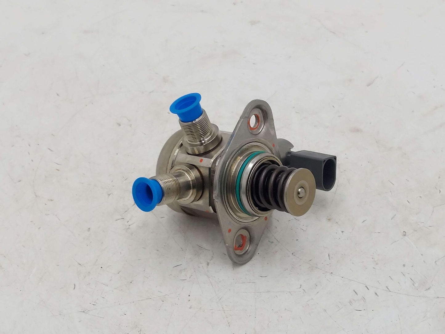 15-21 MERCEDES C43 W205 3.0L HIGH PRESSURE FUEL PUMP COUPE 276.823 A2780701101