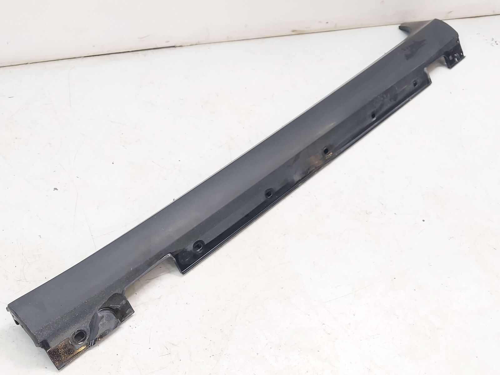 12-18 MERCEDES CLS63S AMG W218 LEFT ROCKER PANEL SIDE SKIRT MOULDING BLACK