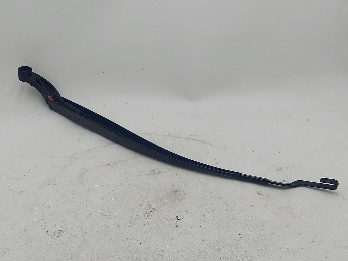 14-19 TOYOTA HIGHLANDER RIGHT WIPER ARM 852110E050