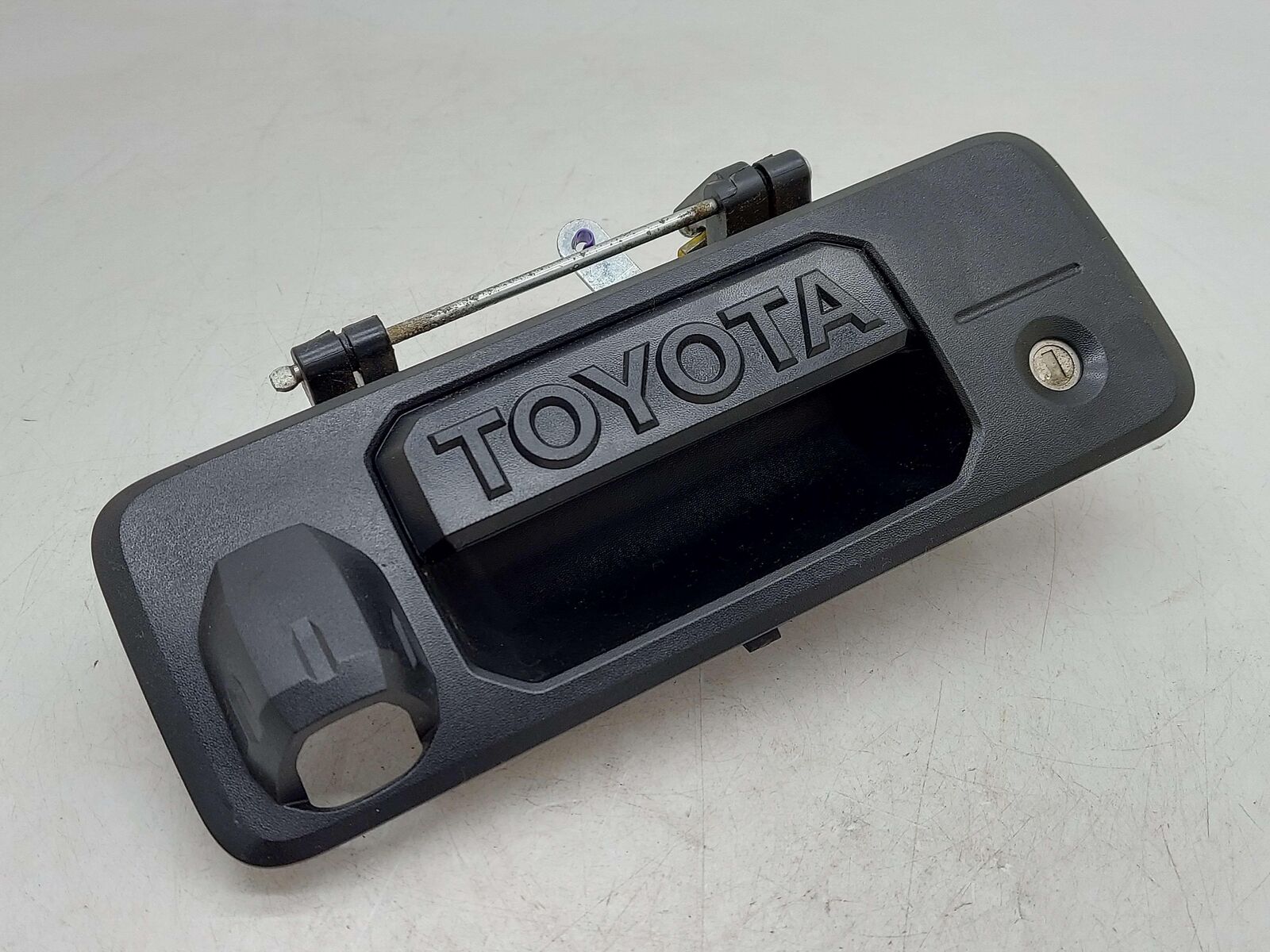 16-23 TOYOTA TACOMA RIGHT TAILGATE DOOR HANDLE BLACK TEXTURED TRD OFFROAD CREW