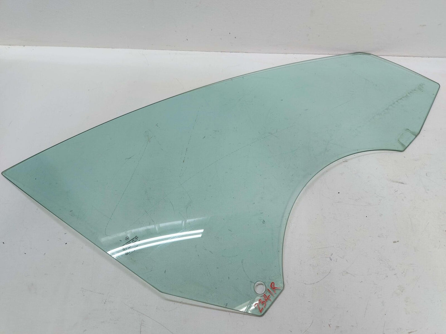 12-18 Mercedes W218 CLS63S AMG FRONT RIGHT DOOR GLASS WINDOW 2187250210