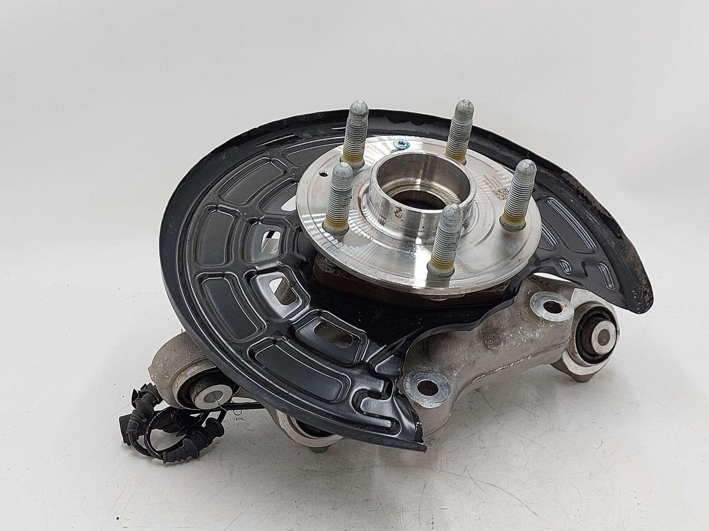 20-21 CADILLAC CT5 2.0L REAR LEFT SPINDLE KNUCKLE HUB AWD 13535012 21K MILES!