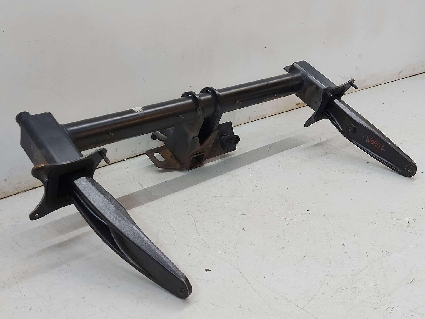 12-15 MERCEDES ML350 W166 REAR BUMPER TOW TOWING TRAILER HITCH BAR A1663101037