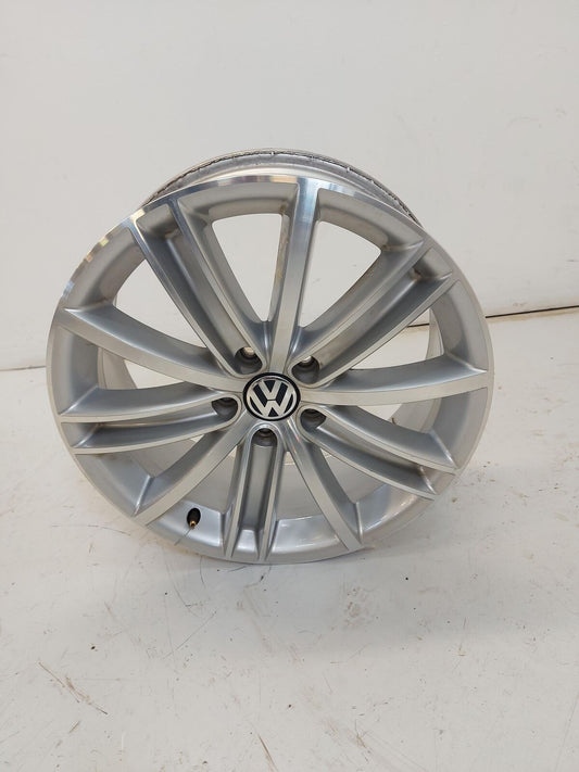 17 VW TIGUAN ALLOY WHEEL SILVER 18x7" 5N0601025AF