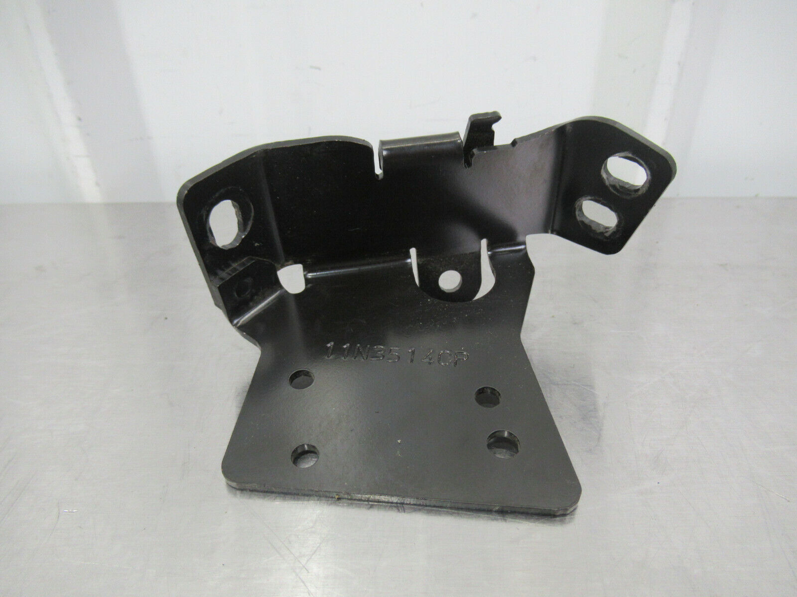 T020 2016 16 MCLAREN 570S BRAKE PEDAL MOUNT BRACKET #13 11N3514CP