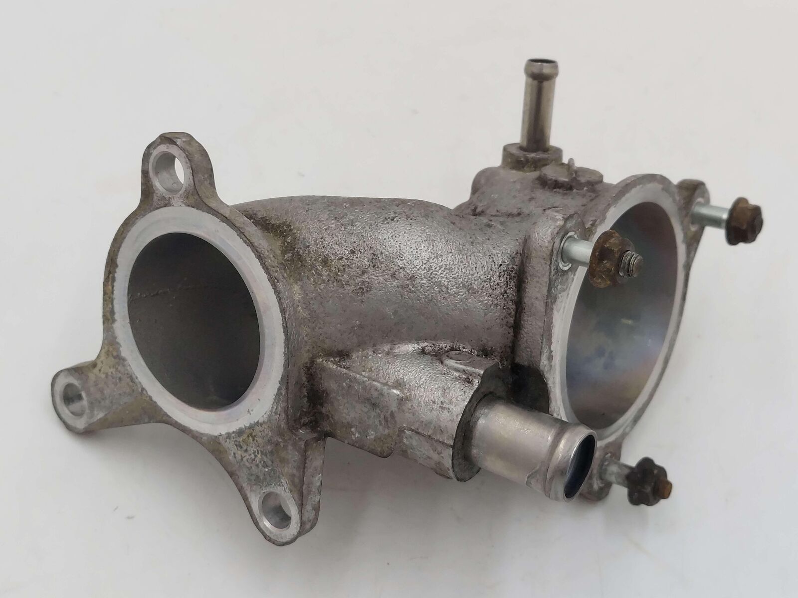 2007 Toyota Tundra 5.7L Thermostat Housing