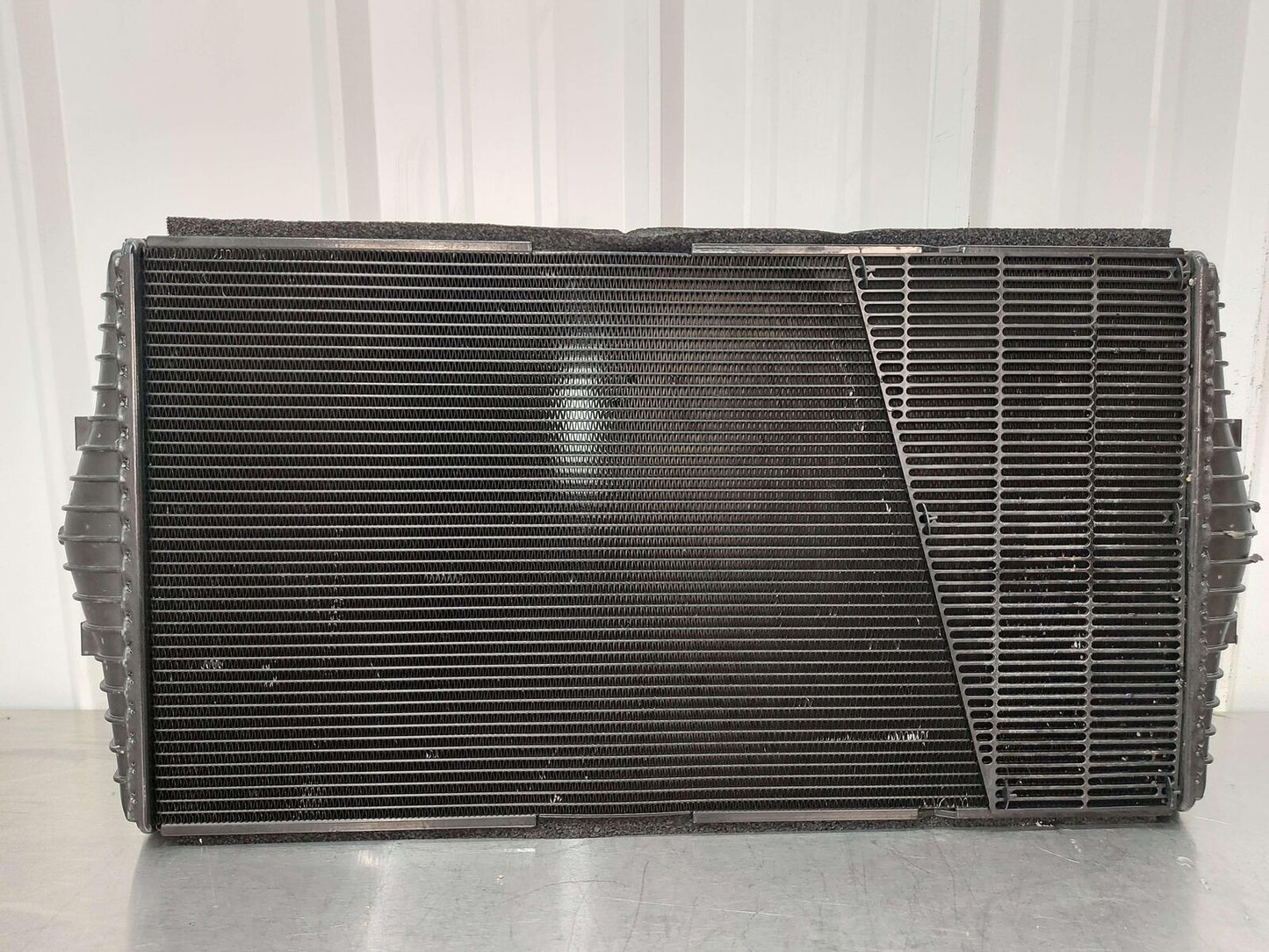 2023 Mclaren Artura Rear RH Right Radiator Rad *Bent Fins* 16LA441CP 3K KMS