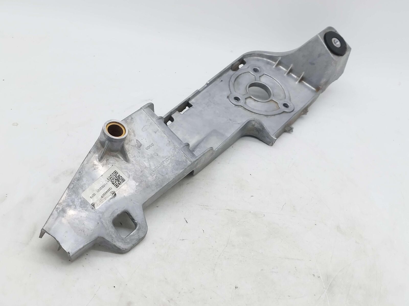 2021 MCLAREN GT WINDHSIELD WIPER MOTOR BRACKET 13AA862CP *MISSING CHUNKS BROKEN