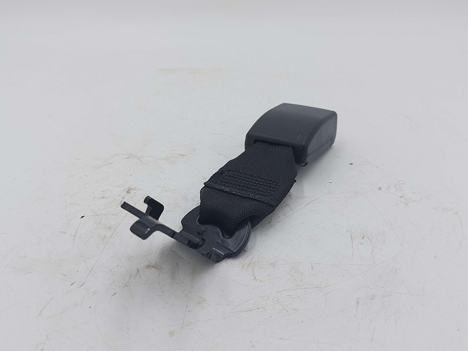 2016 BMW X6M F86 Rear Center Seat Belt Buckle Black 7329930