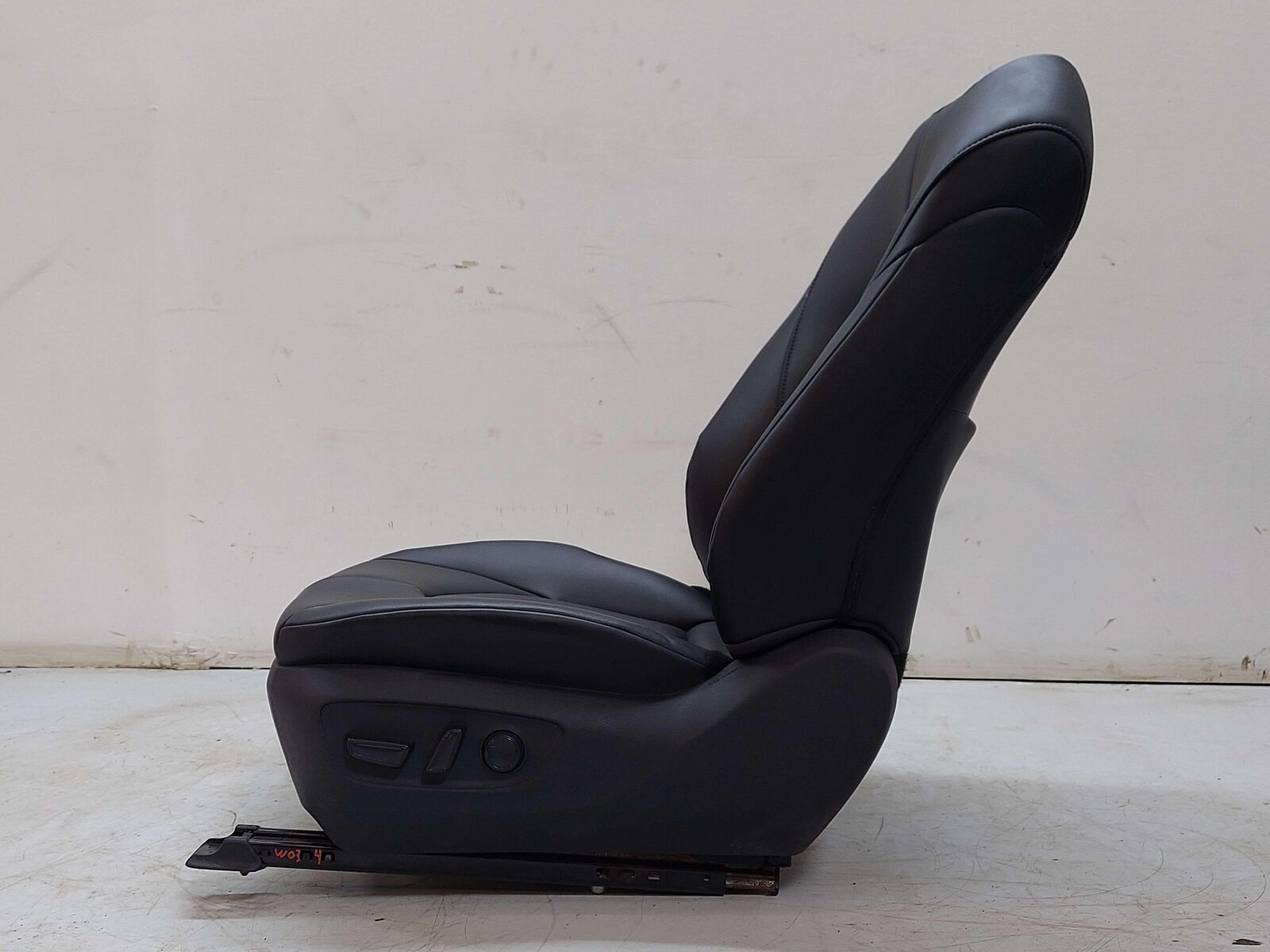 20-22 Toyota Highlander Front LH Left Bucket Seat Black EB20 Softex *Notes*