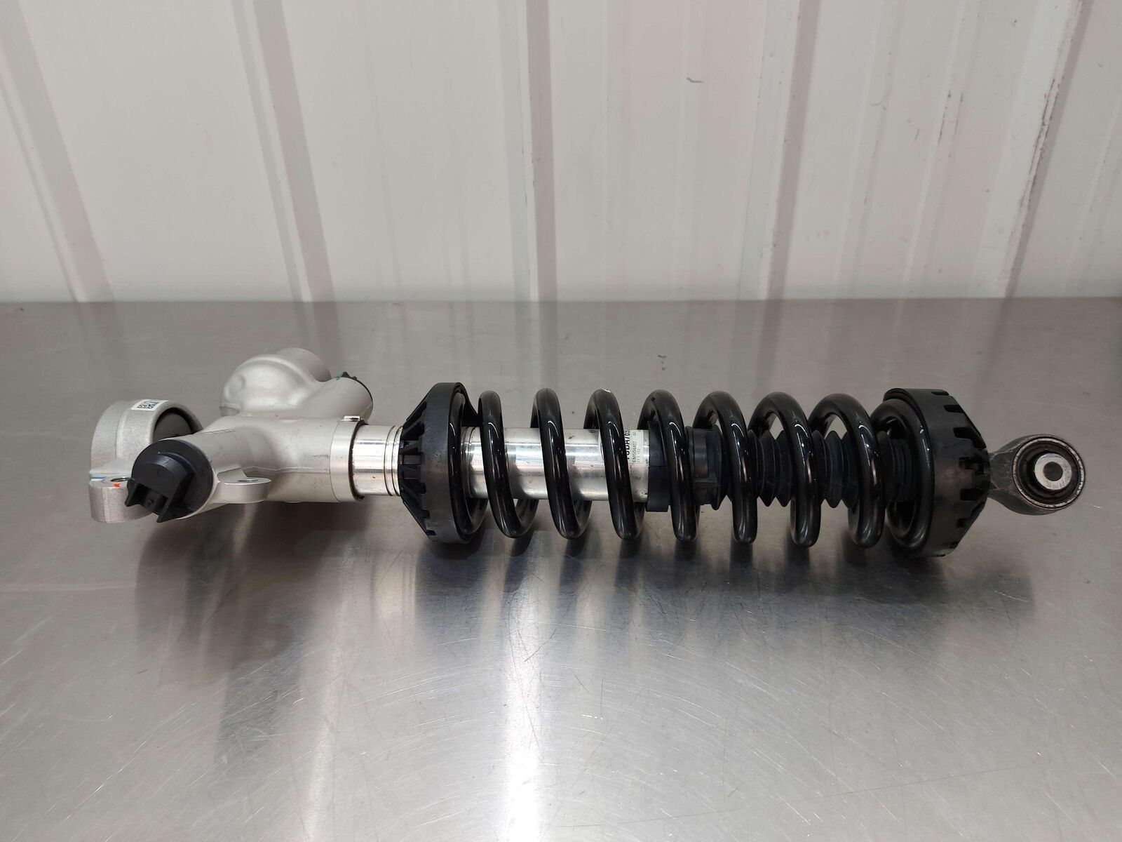 2023 Mclaren Artura Rear RH Right Strut 16BA769CP 3K KMS