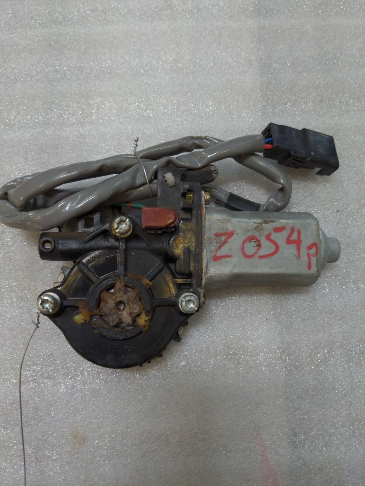 99-02 TOYOTA 4RUNNER Front Left Door Power Window Motor *Plug Damage* 8572035110