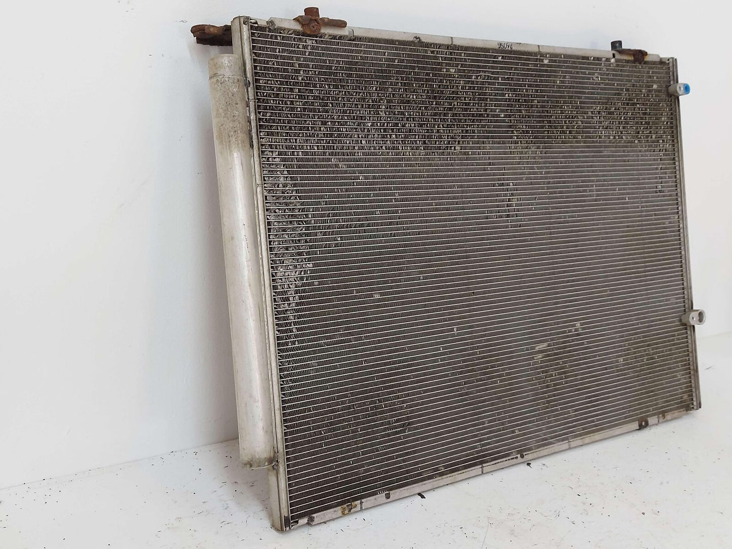 04-10 TOYOTA SIENNA AC A/C AIR CONDITIONING CONDENSER 640405 *FINS BENT*