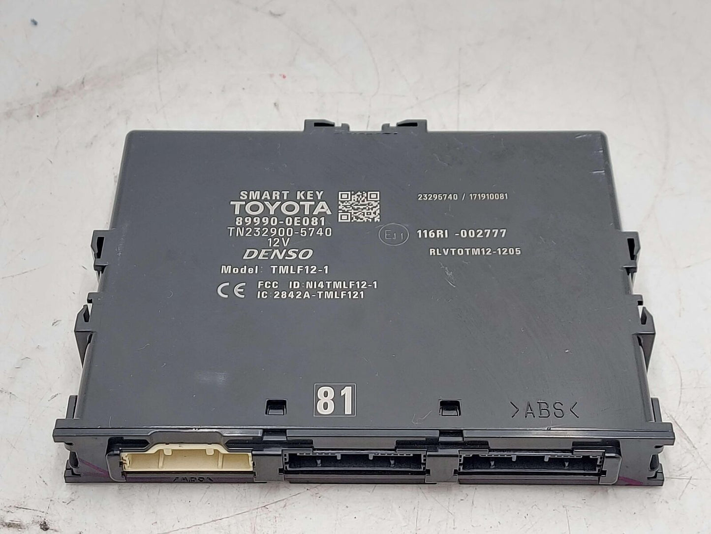 17-19 TOYOTA HIGHLANDER SMART KEY THEFT LOCKING CONTROL MODULE 89990-0E081