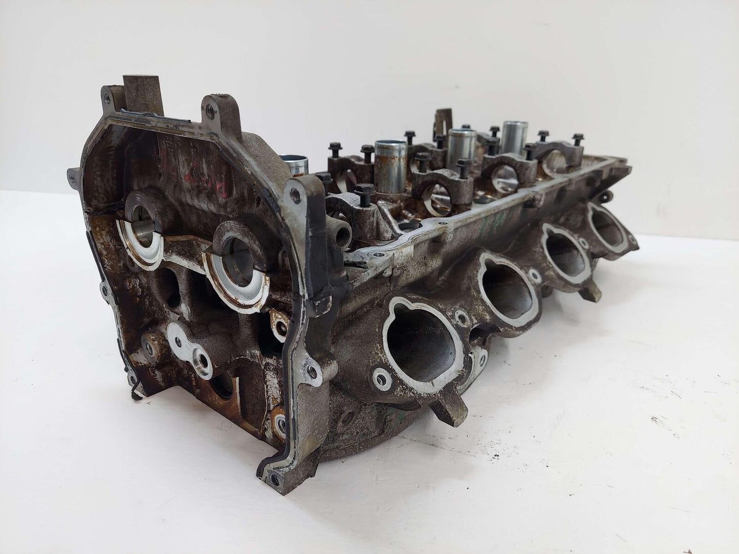 10-15 NISSAN ARMADA 5.6L RH RIGHT ENGINE MOTOR CYLINDER HEAD VK56DE 11040ZE00A